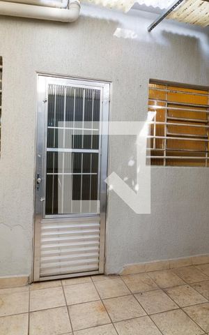 Casa para alugar com 110m², 3 quartos e sem vaga Casa para alugar com 110m², 3 quartos e sem vagaÁrea de Serviço