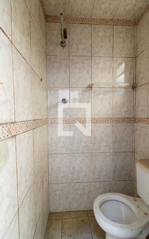 Casa para alugar com 110m², 3 quartos e sem vaga Casa para alugar com 110m², 3 quartos e sem vagaBanheiro de Serviço
