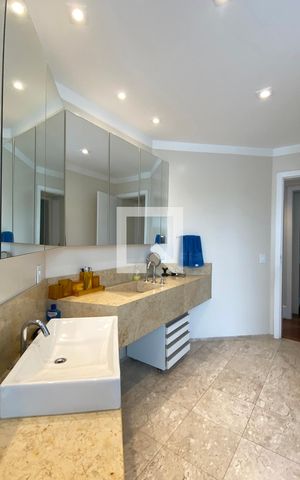 Casa de condomínio à venda com 3500m², 4 quartos e 16 vagasBanheiro da Suíte 1