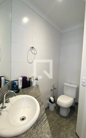 Casa de condomínio à venda com 3500m², 4 quartos e 16 vagasBanheiro da Suíte 4