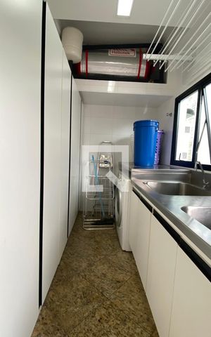 Casa de condomínio à venda com 3500m², 4 quartos e 16 vagasÁrea de Serviço