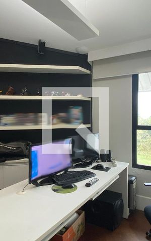 Casa de condomínio à venda com 3500m², 4 quartos e 16 vagasEscritório