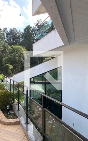 Casa de condomínio à venda com 3500m², 4 quartos e 16 vagasVaranda