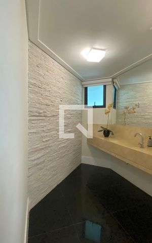 Casa de condomínio à venda com 3500m², 4 quartos e 16 vagasLavabo