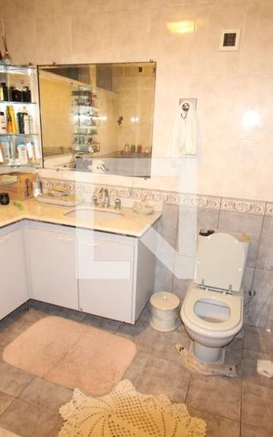Casa à venda com 350m², 4 quartos e 4 vagasQuarto 3 - Banheiro