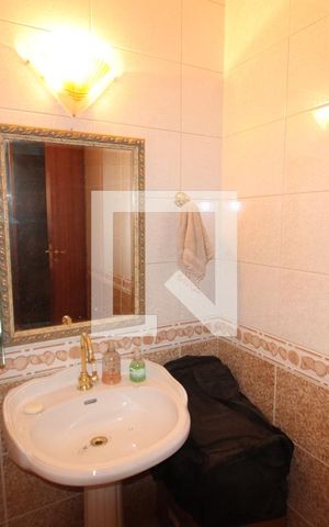 Casa à venda com 350m², 4 quartos e 4 vagasLavabo