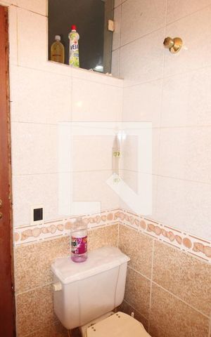 Casa à venda com 350m², 4 quartos e 4 vagasLavabo