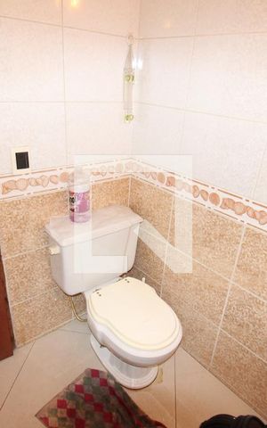 Casa à venda com 350m², 4 quartos e 4 vagasLavabo