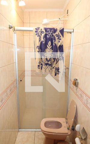 Casa à venda com 350m², 4 quartos e 4 vagasBanheiro 1