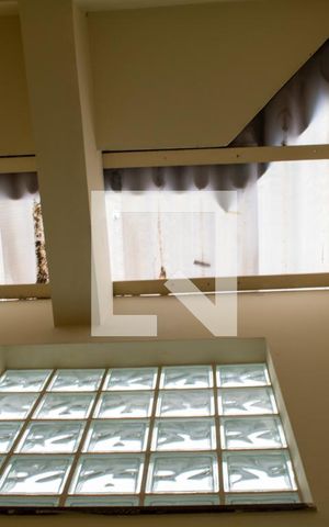 Casa para alugar com 270m², 4 quartos e 5 vagas Casa para alugar com 270m², 4 quartos e 5 vagasÁrea comum - Acesso