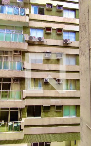 Apartamento à venda com 205m², 4 quartos e 3 vagas Apartamento à venda com 205m², 4 quartos e 3 vagasCopa / Cozinha vista