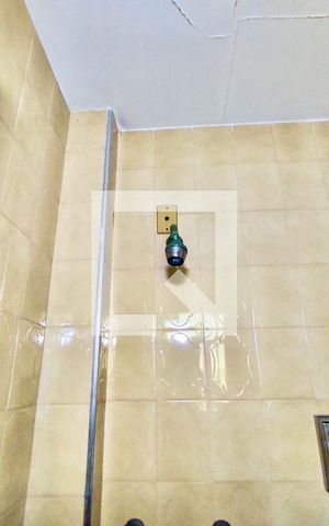 Apartamento à venda com 205m², 4 quartos e 3 vagas Apartamento à venda com 205m², 4 quartos e 3 vagasBanheiro serviço