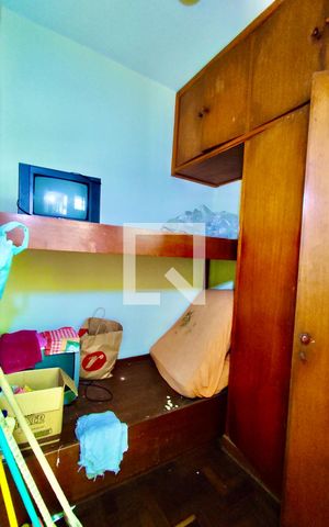 Apartamento à venda com 205m², 4 quartos e 3 vagas Apartamento à venda com 205m², 4 quartos e 3 vagasQuarto serviço