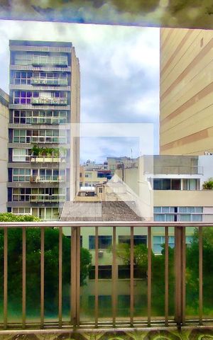 Apartamento à venda com 205m², 4 quartos e 3 vagas Apartamento à venda com 205m², 4 quartos e 3 vagasQuarto 1 vista