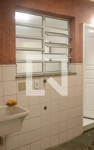 Casa de condomínio para alugar com 67m², 2 quartos e 2 vagasQuintal