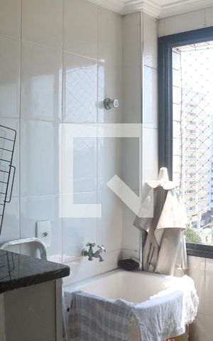 Apartamento para alugar com 95m², 2 quartos e 1 vaga Apartamento para alugar com 95m², 2 quartos e 1 vagaÁrea de Serviço
