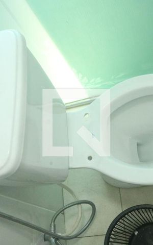 Apartamento para alugar com 95m², 2 quartos e 1 vaga Apartamento para alugar com 95m², 2 quartos e 1 vagaBanheiro