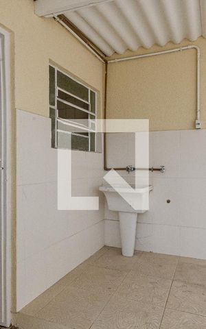 Casa para alugar com 79m², 2 quartos e sem vaga Casa para alugar com 79m², 2 quartos e sem vagaÁrea de Serviço