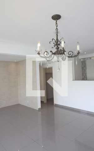 Apartamento à venda com 110m², 2 quartos e 2 vagasSala 