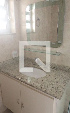 Apartamento à venda com 110m², 2 quartos e 2 vagasBanheiro Quarto 2