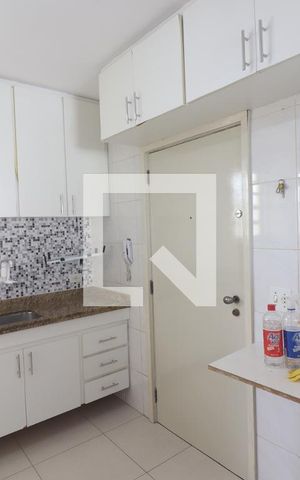 Apartamento à venda com 110m², 2 quartos e 2 vagasCozinha