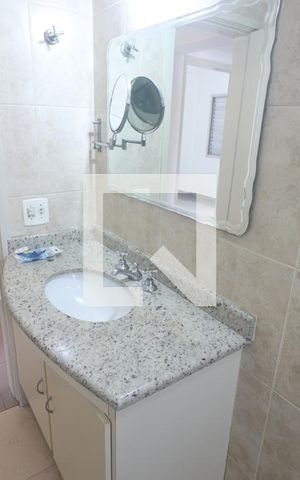 Apartamento à venda com 110m², 2 quartos e 2 vagasBanheiro 