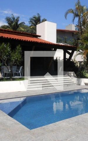 Casa à venda com 592m², 6 quartos e 7 vagas