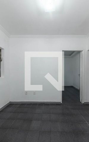 Casa à venda com 134m², 2 quartos e 2 vagas Casa à venda com 134m², 2 quartos e 2 vagasSala