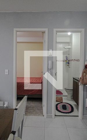 Apartamento à venda com 34m², 2 quartos e 1 vaga Apartamento à venda com 34m², 2 quartos e 1 vagaSala
