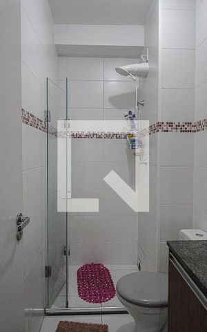 Apartamento à venda com 34m², 2 quartos e 1 vaga Apartamento à venda com 34m², 2 quartos e 1 vagaBanheiro