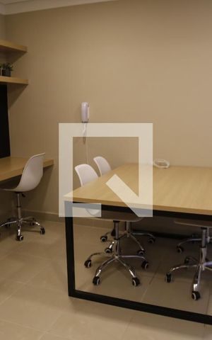 Apartamento à venda com 34m², 2 quartos e sem vagaÁrea comum