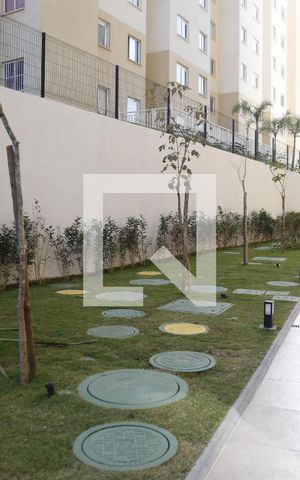 Apartamento à venda com 34m², 2 quartos e sem vagaÁrea comum