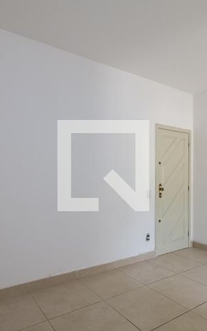 Apartamento à venda com 68m², 2 quartos e sem vagaSala