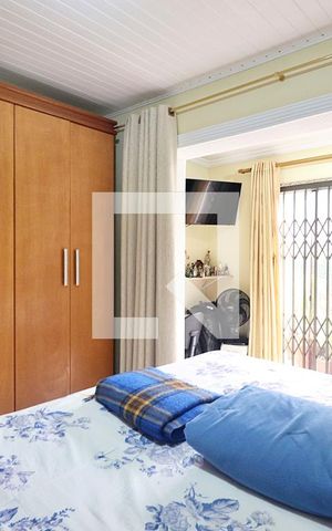 Casa à venda com 166m², 4 quartos e 2 vagasQuarto 1 - Suíte