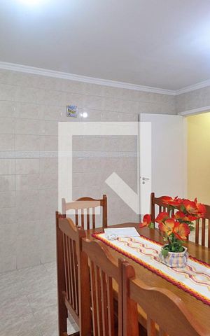 Casa à venda com 166m², 4 quartos e 2 vagasCopa