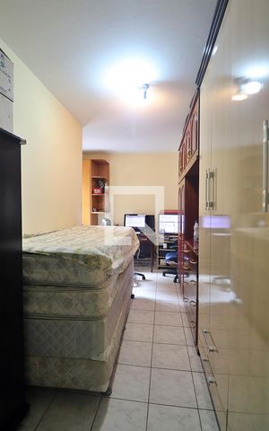 Casa à venda com 166m², 4 quartos e 2 vagasQuarto 4