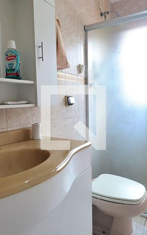 Casa à venda com 166m², 4 quartos e 2 vagasBanheiro Social
