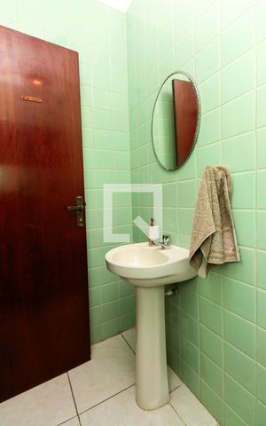 Apartamento à venda com 110m², 3 quartos e 1 vaga Apartamento à venda com 110m², 3 quartos e 1 vagaLavabo