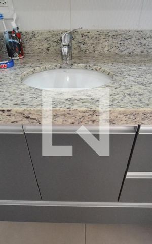 Apartamento à venda com 106m², 3 quartos e 2 vagasBanheiro da Suite 2 e 3