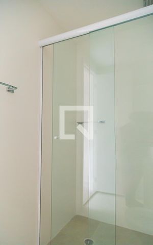 Apartamento para alugar com 35m², 1 quarto e sem vaga Apartamento para alugar com 35m², 1 quarto e sem vagaBanheiro