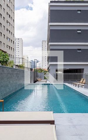 Apartamento para alugar com 35m², 1 quarto e sem vaga Apartamento para alugar com 35m², 1 quarto e sem vagaPiscina