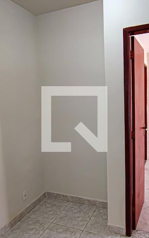 Casa à venda com 88m², 3 quartos e 1 vaga Casa à venda com 88m², 3 quartos e 1 vagaCorredor