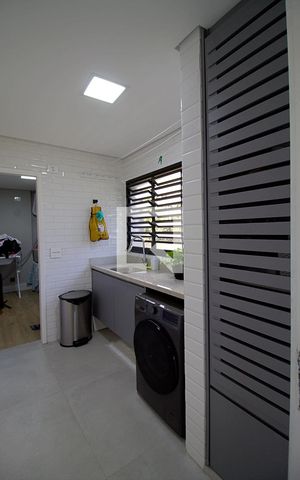 Apartamento à venda com 150m², 3 quartos e 2 vagas Apartamento à venda com 150m², 3 quartos e 2 vagasÁrea de Serviço