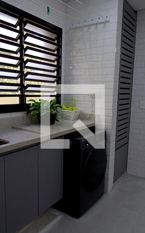 Apartamento à venda com 150m², 3 quartos e 2 vagas Apartamento à venda com 150m², 3 quartos e 2 vagasÁrea de Serviço
