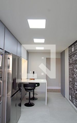 Apartamento à venda com 150m², 3 quartos e 2 vagas Apartamento à venda com 150m², 3 quartos e 2 vagasCozinha