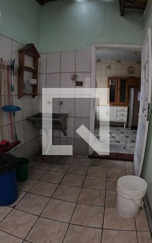 Casa à venda com 240m², 5 quartos e sem vagaÁrea de Serviço