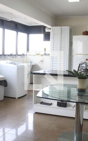 Apartamento à venda com 380m², 4 quartos e 5 vagasÁrea de Serviço