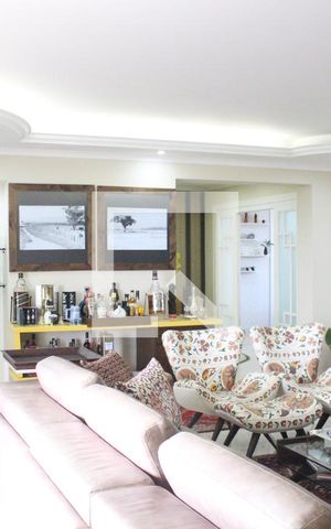 Apartamento à venda com 380m², 4 quartos e 5 vagasSala