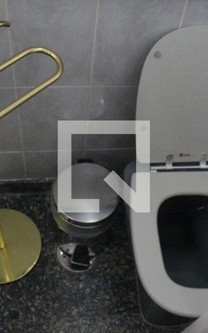 Apartamento à venda com 380m², 4 quartos e 5 vagasBanheiro Suíte 1