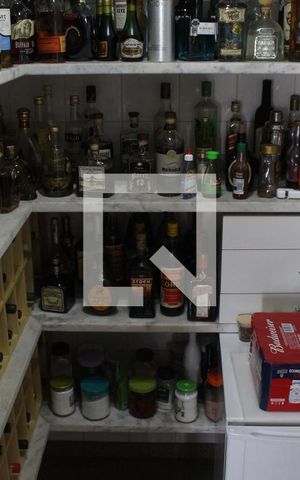 Apartamento à venda com 380m², 4 quartos e 5 vagasDespensa 